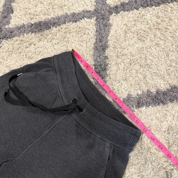 Lululemon Ribbed High-Rise Jogger Sweatpants 25" - Picture 8 of 9